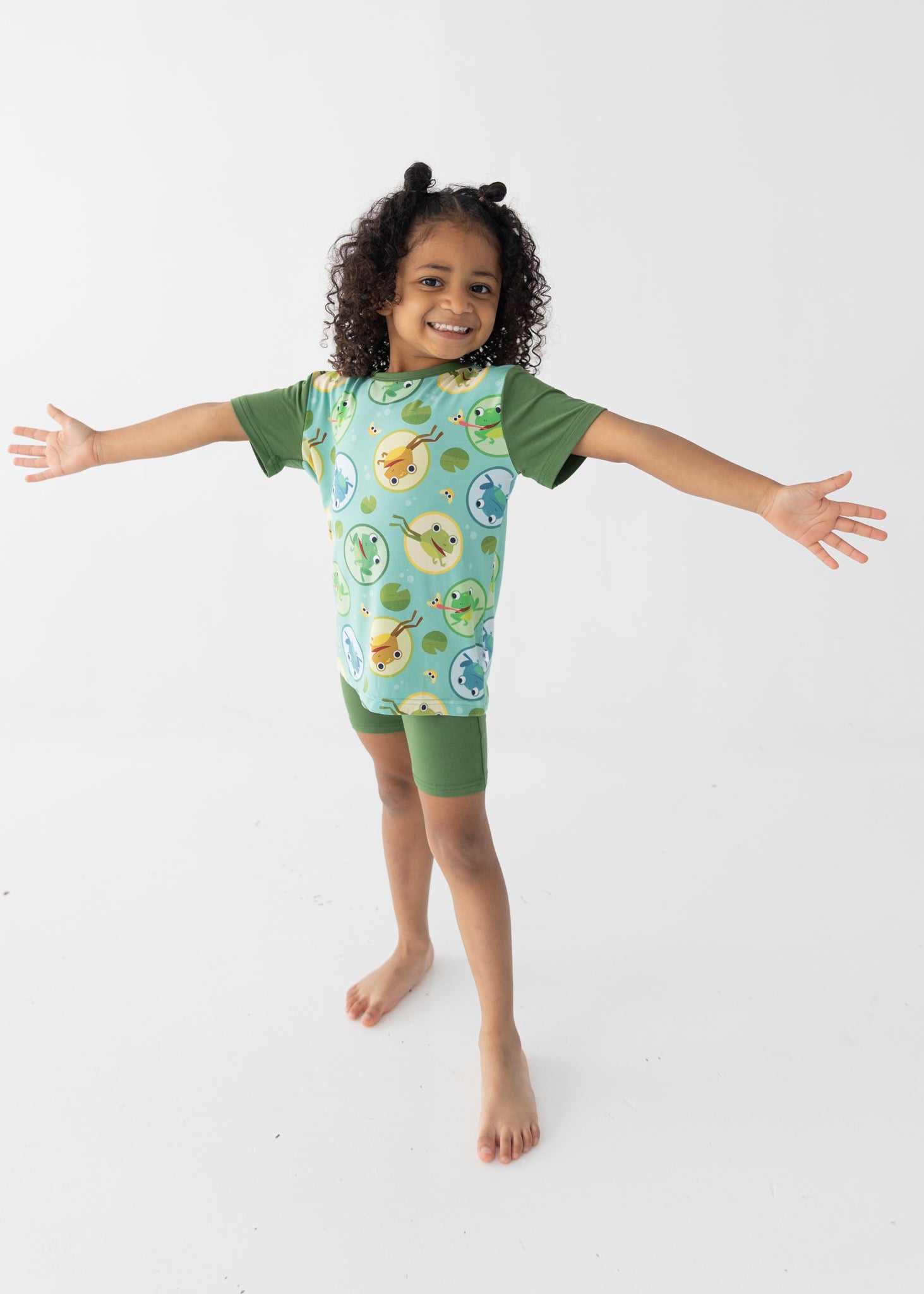 T-shirt and Biker Set - Super Simple™ 5 Little Speckled Frogs - Tencel™ Modal