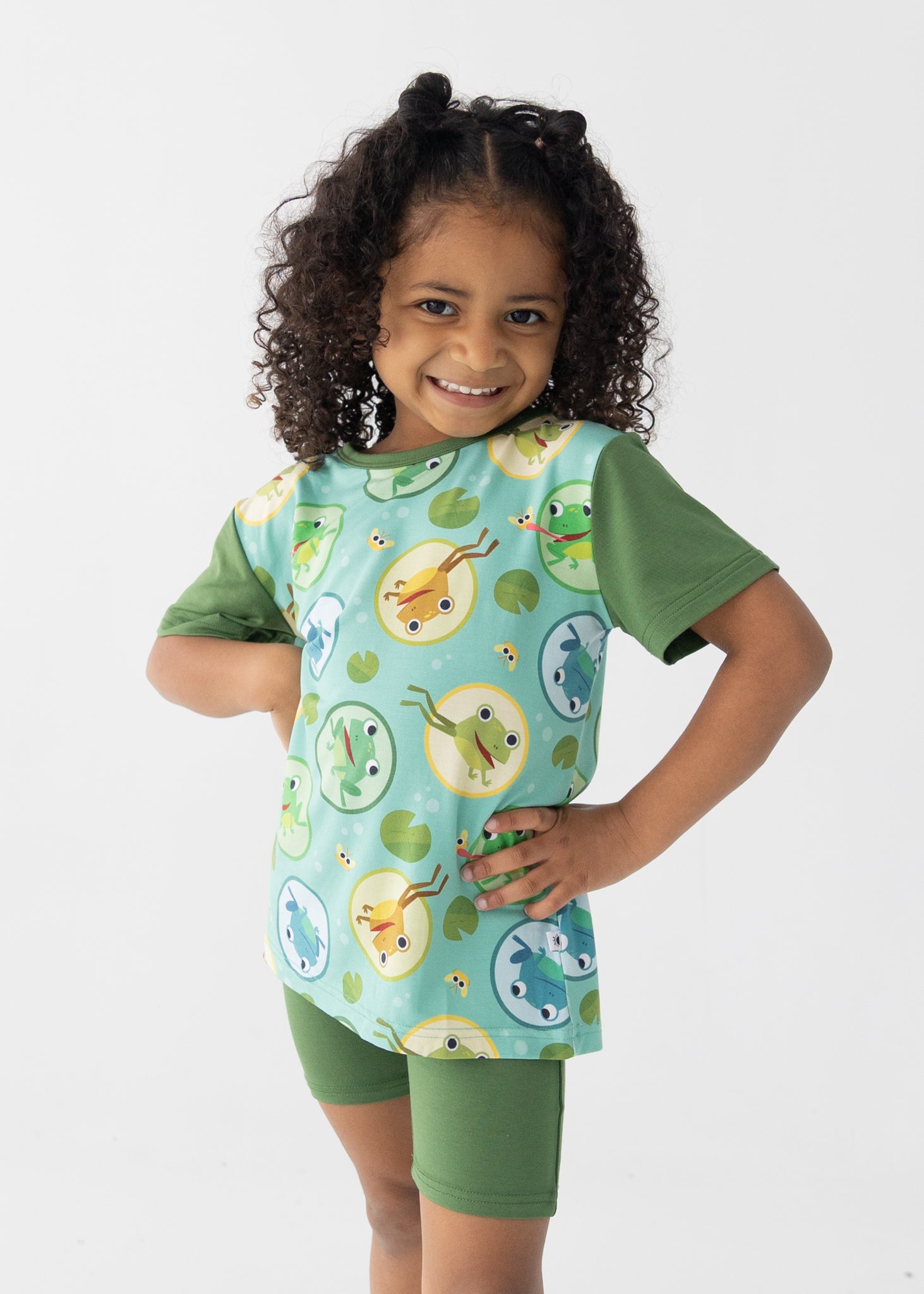T-shirt and Biker Set - Super Simple™ 5 Little Speckled Frogs - Tencel™ Modal